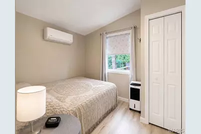 8895 Victoria Ln, French Village, MO 63036 - Photo 10