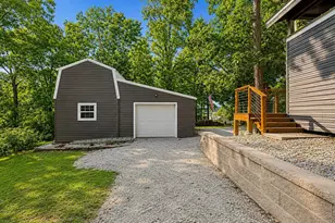 8895 Victoria Ln, French Village, MO 63036 - Photo 2