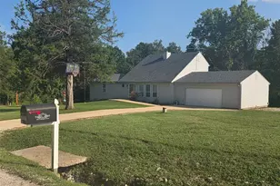 180 Cedargate Dr, Dittmer, MO 63023 - Photo 2