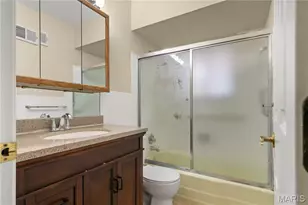 1043 Midland Blvd, University City, MO 63130 - Photo 14