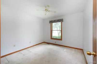 3406 Ludlow Avenue, Bridgeton, MO 63044 - Photo 12