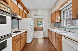 618 S Rock Hill Rd, Webster Groves, MO 63119 - Photo 16
