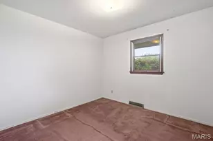 57 W Ofallon Dr, O'Fallon, MO 63366 - Photo 16