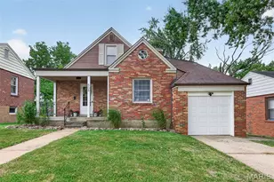 608 Ellwine Dr, Saint Louis, MO 63125 - Photo 2