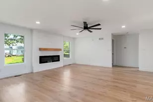10 Pershing Cir, O'Fallon, MO 63366 - Photo 14