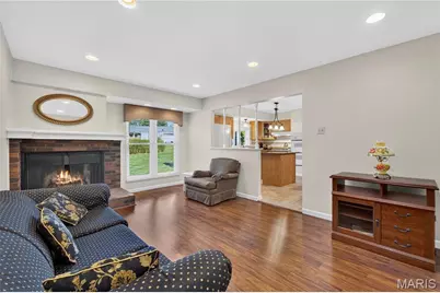 14649 Baratton Drive, Florissant, MO 63034 - Photo 10