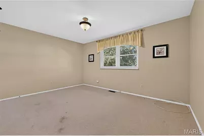 14649 Baratton Drive, Florissant, MO 63034 - Photo 12