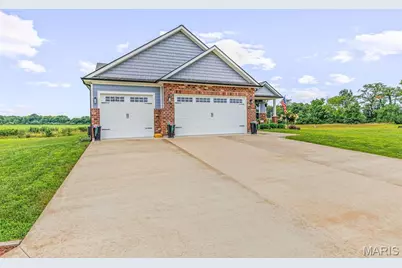 1090 Aspen Drive, Farmington, MO 63640 - Photo 2