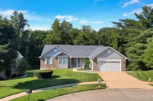 3033 Stony Ridge Ct, Saint Louis, MO 63129 - Photo 2