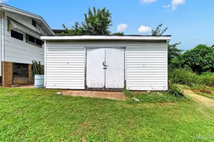 5512 Kerth Rd, Saint Louis, MO 63128 - Photo 26