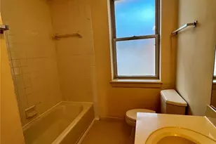 1917 S 11th St, Saint Louis, MO 63104 - Photo 10
