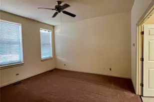 1917 S 11th St, Saint Louis, MO 63104 - Photo 8