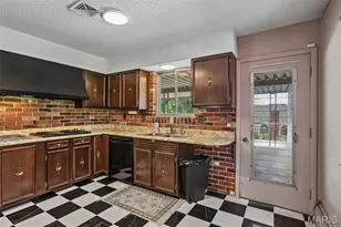 763 Questover Ln, Saint Louis, MO 63141 - Photo 14