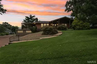763 Questover Ln, Saint Louis, MO 63141 - Photo 1