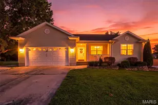1408 Redwood Dr, Saint Clair, MO 63077 - Photo 2