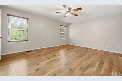 12 Miraclair Drive, Florissant, MO 63031 - Photo 18