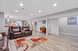 211 Discovery Village Cir, Wentzville, MO 63385 - Photo 32