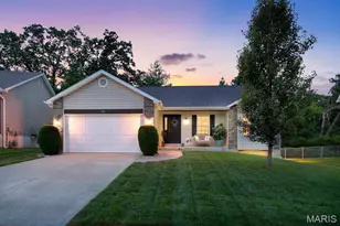 211 Discovery Village Cir, Wentzville, MO 63385 - Photo 48