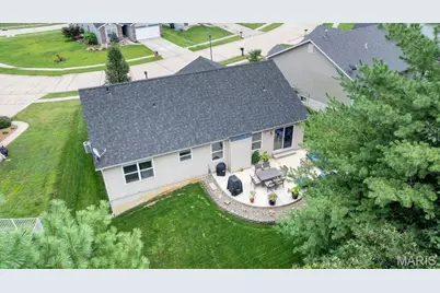 211 Discovery Village Circle, Wentzville, MO 63385 - Photo 40