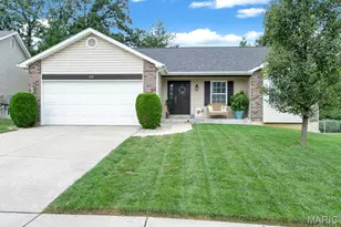 211 Discovery Village Cir, Wentzville, MO 63385 - Photo 1