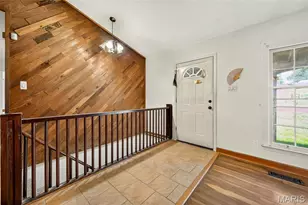 11104 Schuetz Rd, Saint Louis, MO 63146 - Photo 4