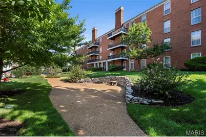 10358 Chimney Rock Drive #31, Saint Louis, MO 63146 - Photo 1