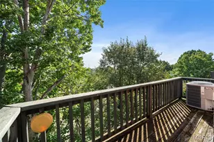 10358 Chimney Rock Dr, Saint Louis, MO 63146 - Photo 12