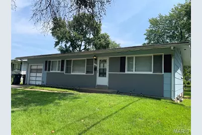 130 Dauphin Lane, Florissant, MO 63033 - Photo 1