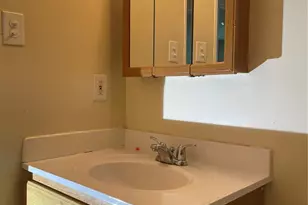 130 Dauphin Ln, Florissant, MO 63033 - Photo 6