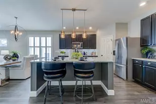 1039 Silo Bend Dr, Wentzville, MO 63385 - Photo 6
