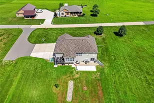 2 Condor Ridge Ct, Silex, MO 63377 - Photo 6