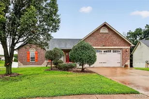 127 Quail Creek Dr, Wright City, MO 63390 - Photo 2