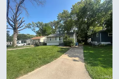 8532 Jenny Drive, Saint Louis, MO 63121 - Photo 2