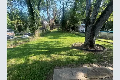 8532 Jenny Drive, Saint Louis, MO 63121 - Photo 16