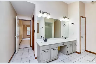 1921 Wolfcreek Pass Court, Wildwood, MO 63011 - Photo 40