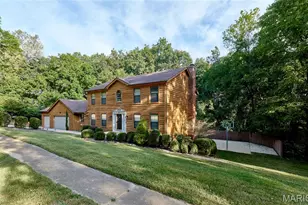 1921 Wolfcreek Pass Ct, Wildwood, MO 63011 - Photo 2