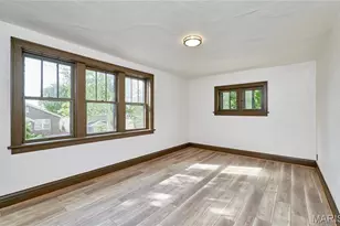 5021 Ray Ave, Saint Louis, MO 63116 - Photo 8