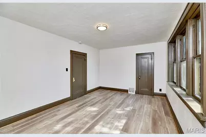 5021 Ray Avenue, Saint Louis, MO 63116 - Photo 10