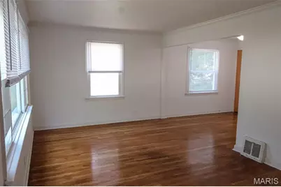 10522 Byfield Drive, Bellefontaine Neighbors, MO 63137 - Photo 2