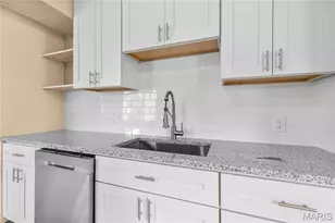 8257 Watson Rd, Saint Louis, MO 63119 - Photo 8