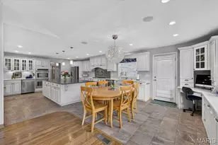 808 Glen Elm Dr, Glendale, MO 63122 - Photo 14