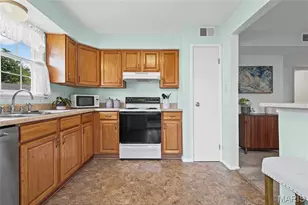 13419 Land O Woods Dr, Chesterfield, MO 63141 - Photo 12