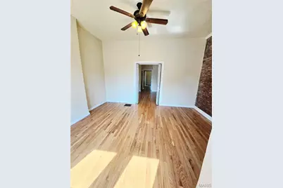 2607 Michigan Avenue, Saint Louis, MO 63118 - Photo 8