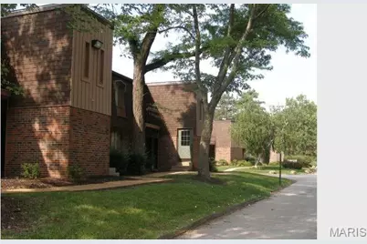 20 Arbor Village Court, Ferguson, MO 63135 - Photo 2