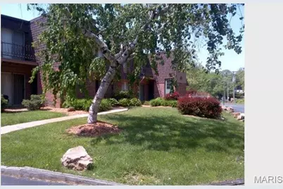 20 Arbor Village Court, Ferguson, MO 63135 - Photo 1