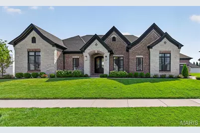 782 Schaeffers Grove, Chesterfield, MO 63005 - Photo 2