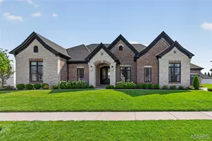 782 Schaeffers Grove, Chesterfield, MO 63005 - Photo 2