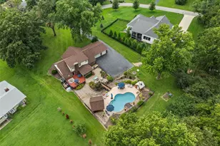 37 Beacon Hill Ln, Creve Coeur, MO 63141 - Photo 66