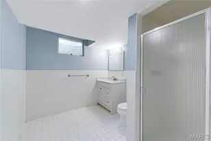 13238 Pine Tree Lake Dr, Town and Country, MO 63017 - Photo 30