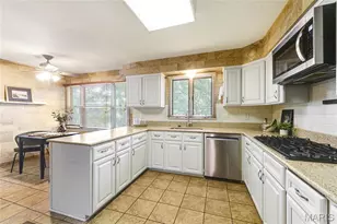 13238 Pine Tree Lake Dr, Town and Country, MO 63017 - Photo 14